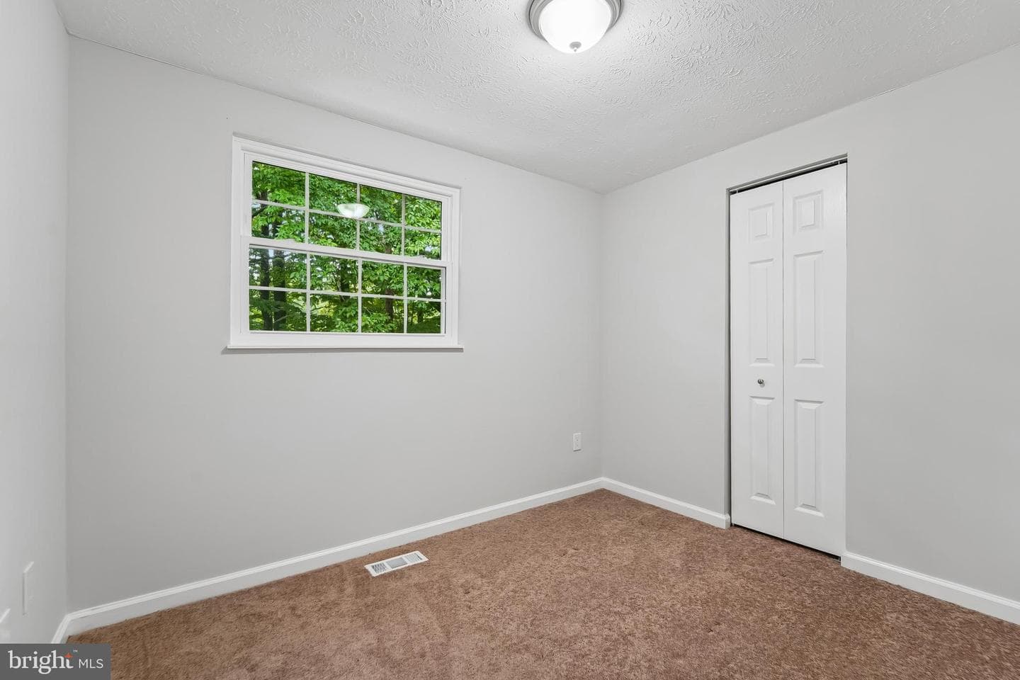 14026 Briarwood Dr photo 31