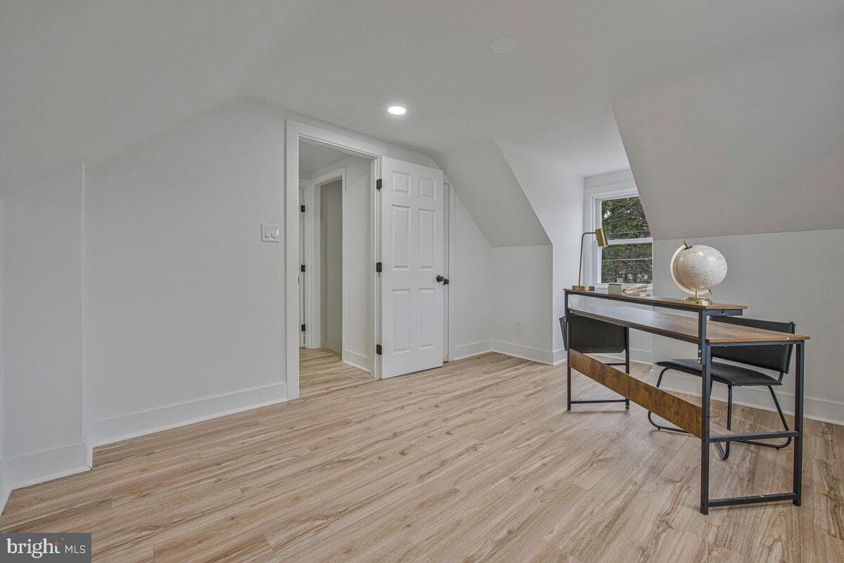 6508 Foster St photo 22