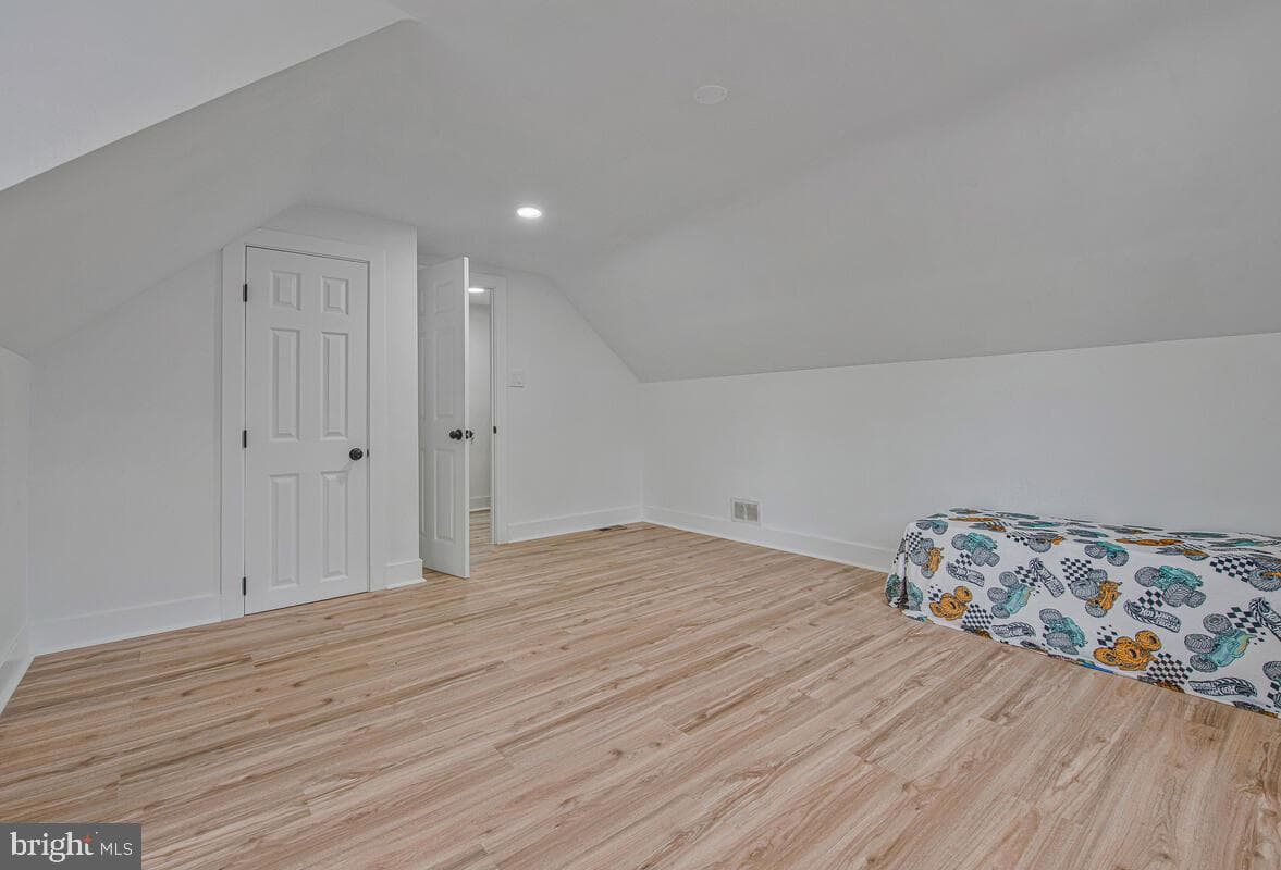 6508 Foster St photo 24