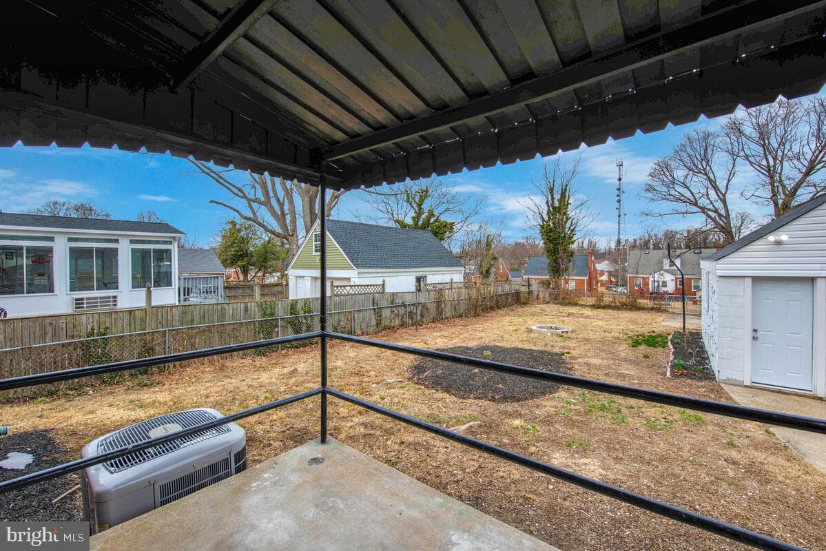 6508 Foster St photo 35