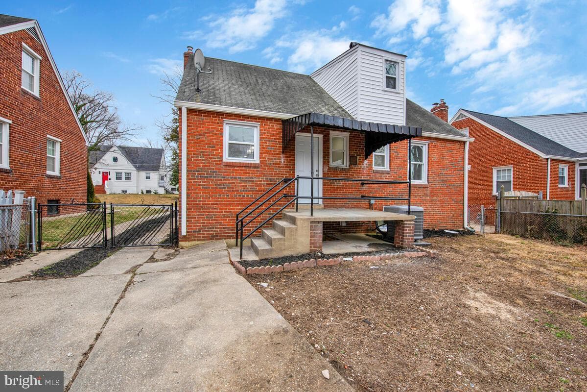 6508 Foster St photo 38