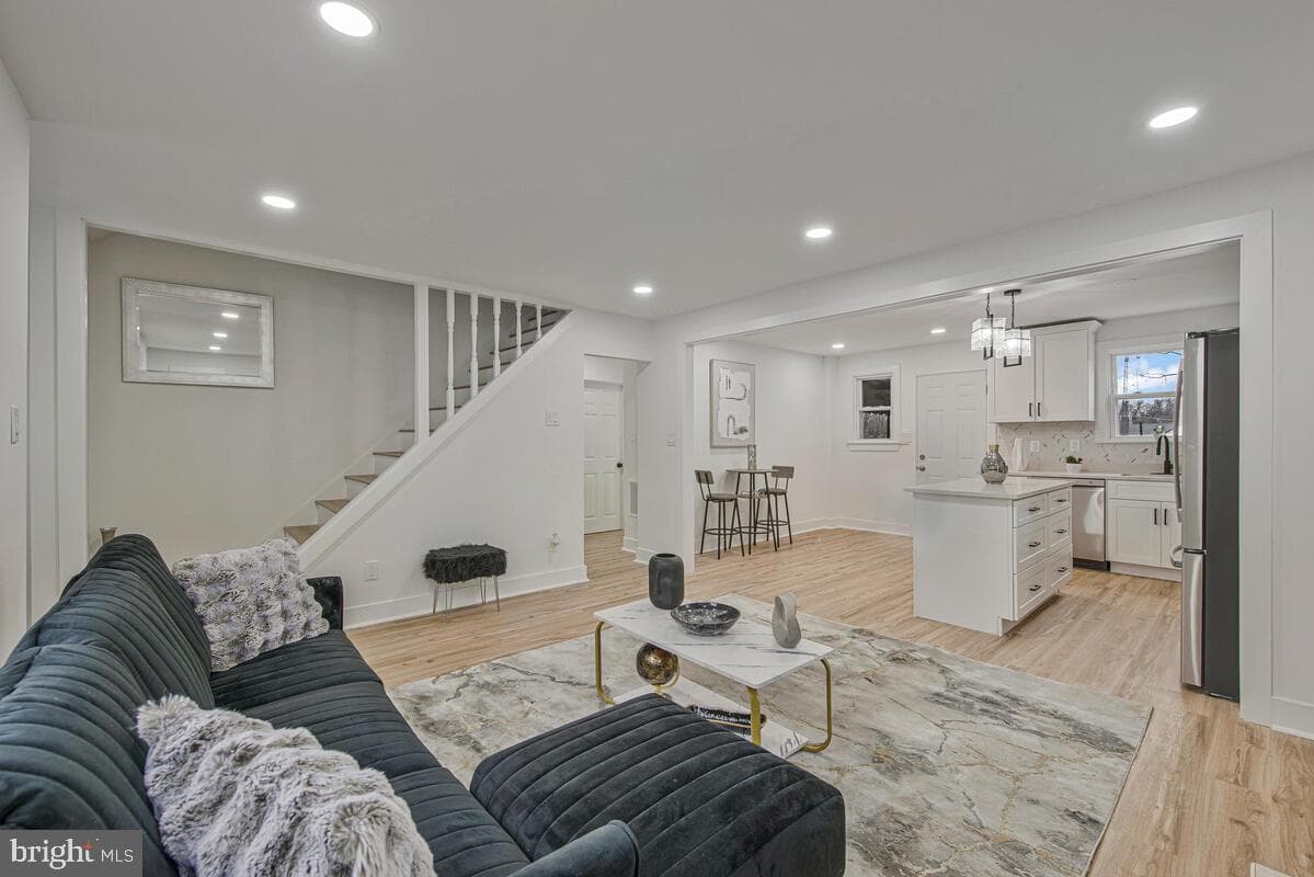 6508 Foster St photo 8