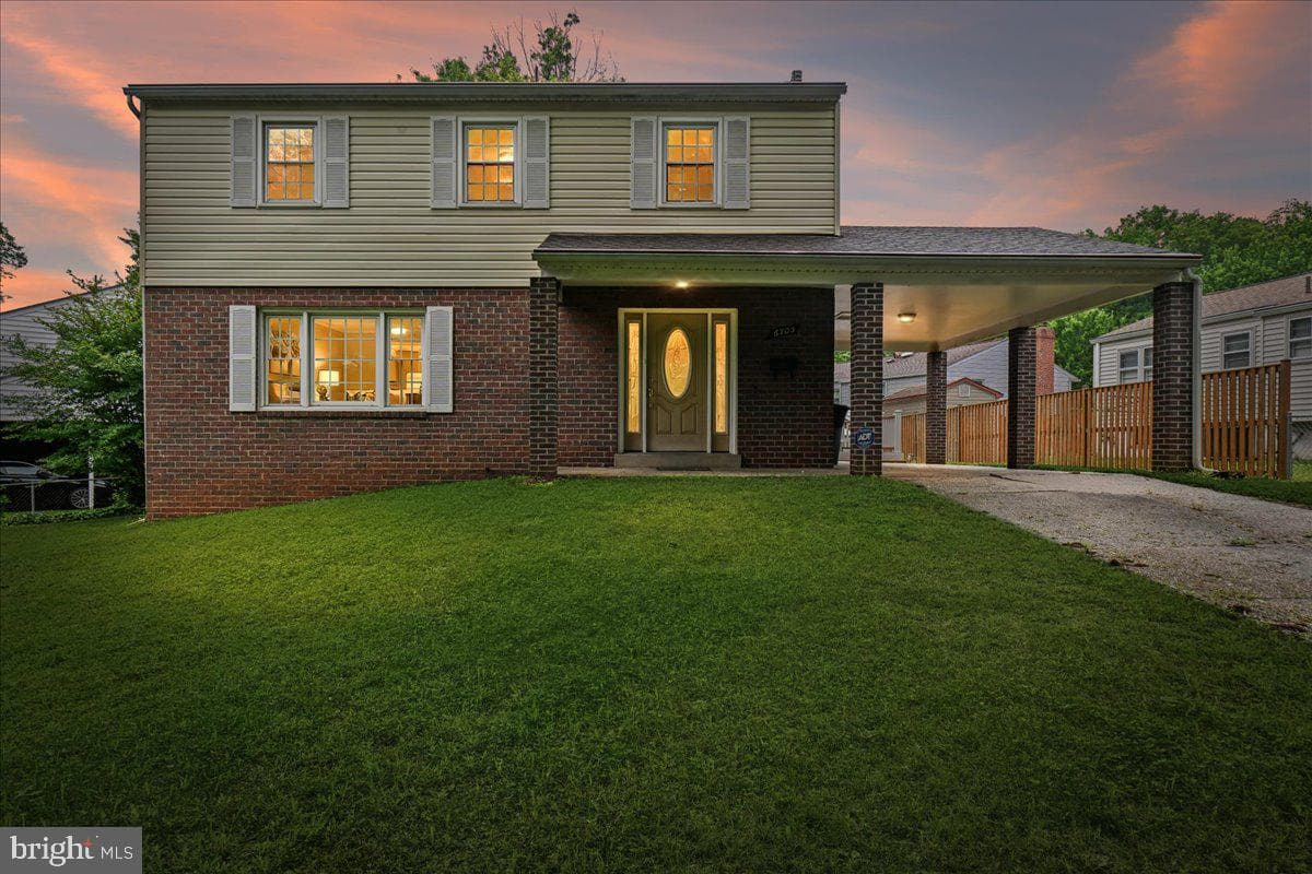6703 Vanessa Drive photo 1