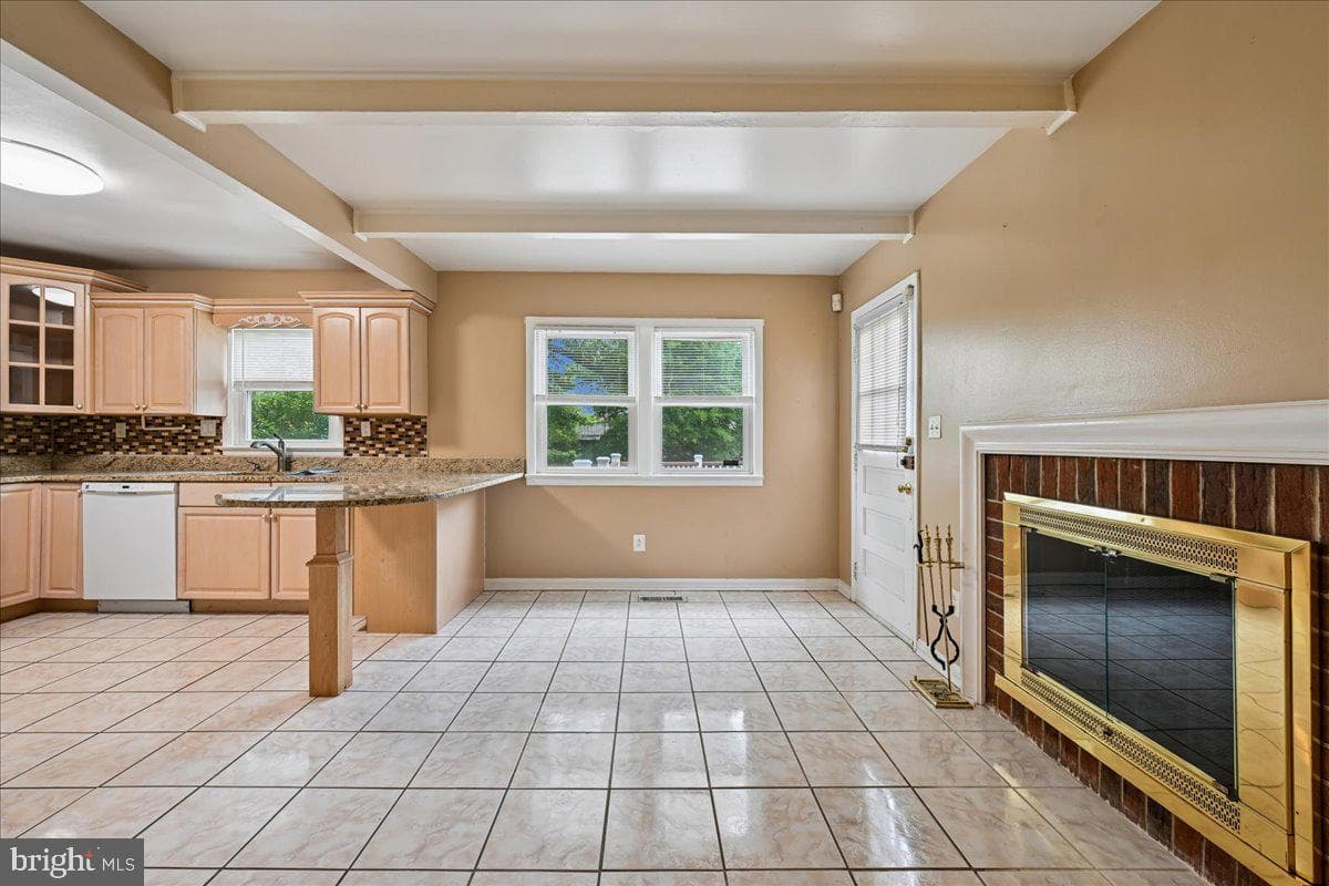 6703 Vanessa Drive photo 13
