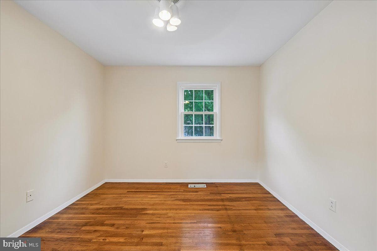 6703 Vanessa Drive photo 29
