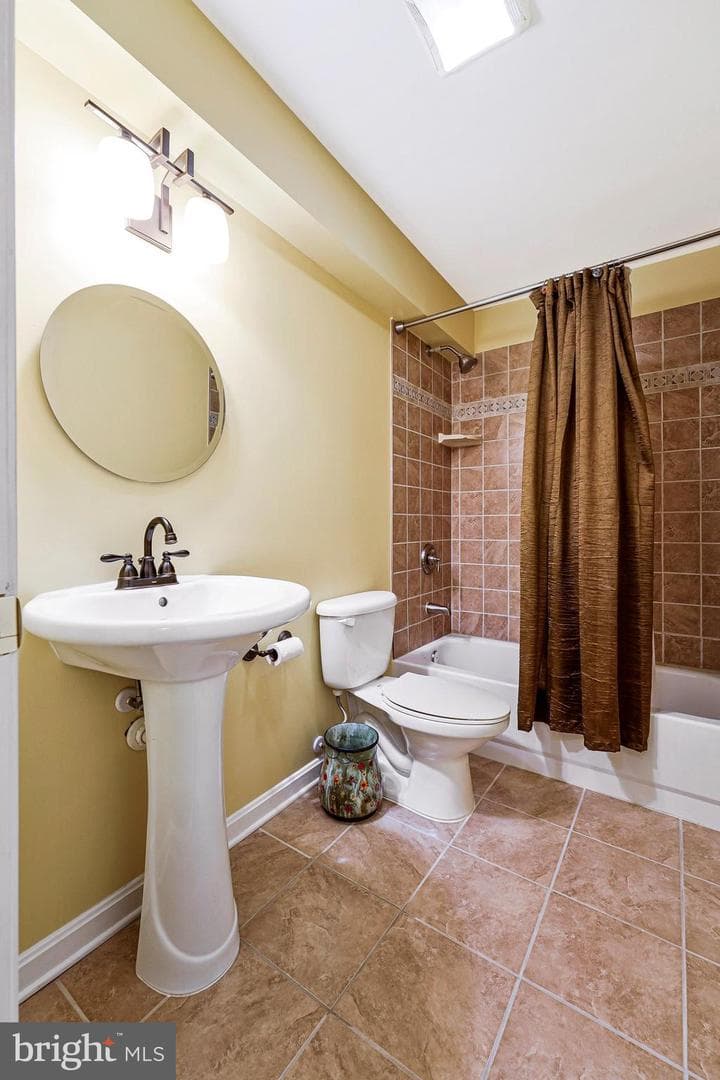 9902 Hillandale Way #17 photo 19