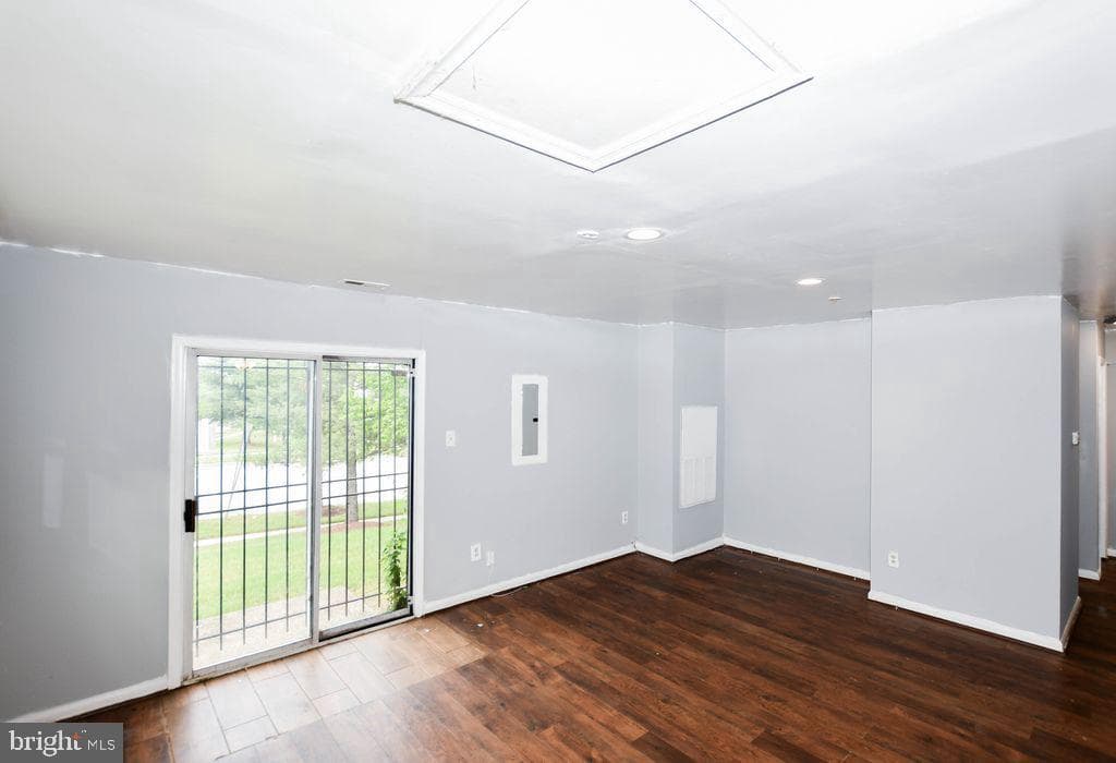 6700 Milltown Court photo 8