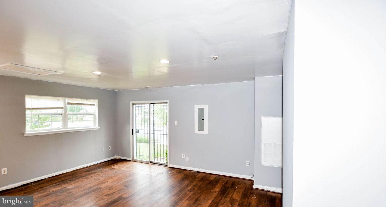 6700 Milltown Court photo 9