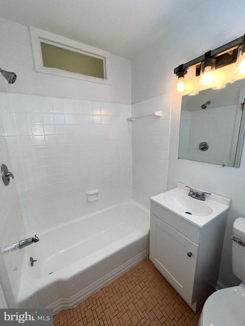 5704 Colon Terrace photo 12
