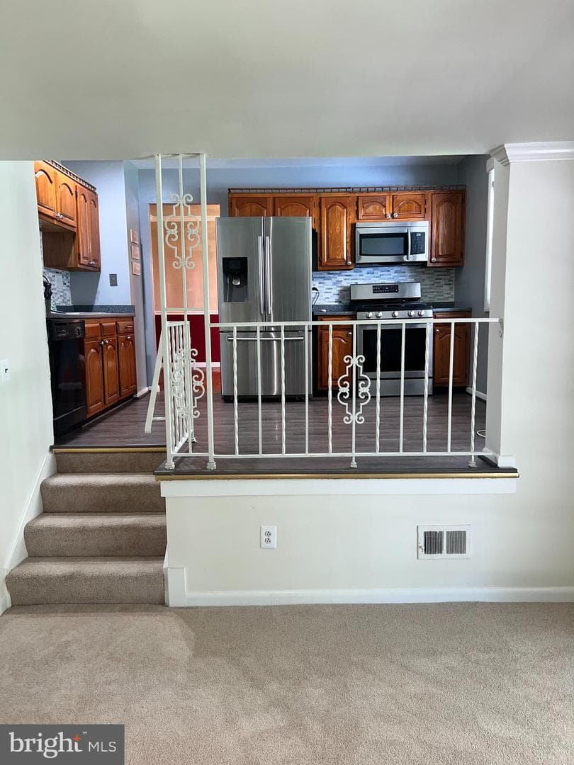 5704 Colon Terrace photo 6