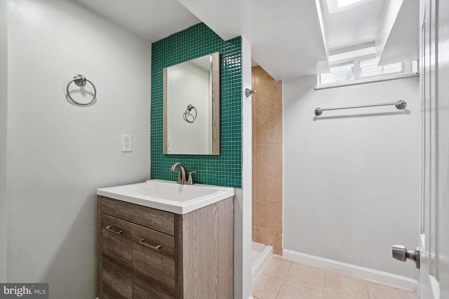 6208 Elmhurst Street photo 26
