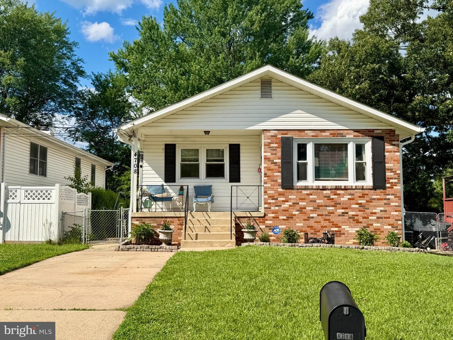 4708 Olympia Avenue photo 1