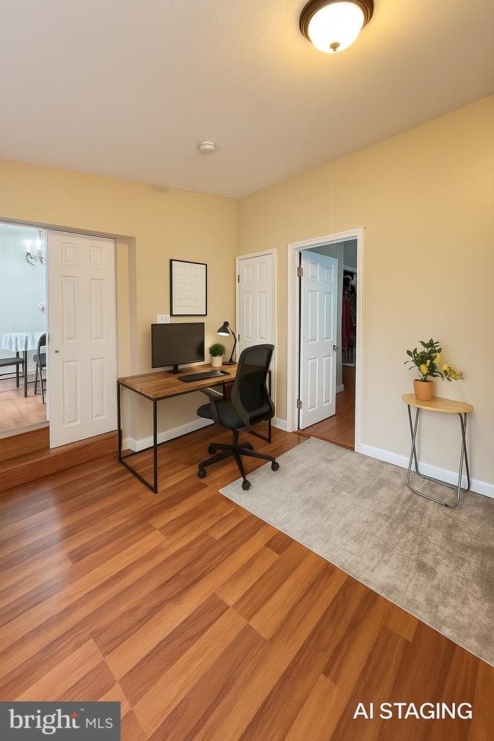 707 Mentor Avenue photo 7