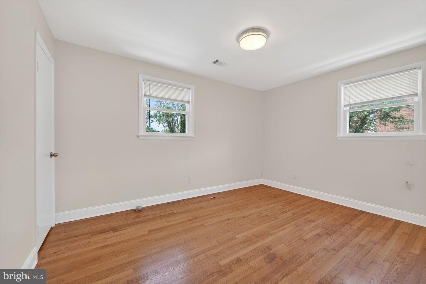 7205 Livingston Road photo 13