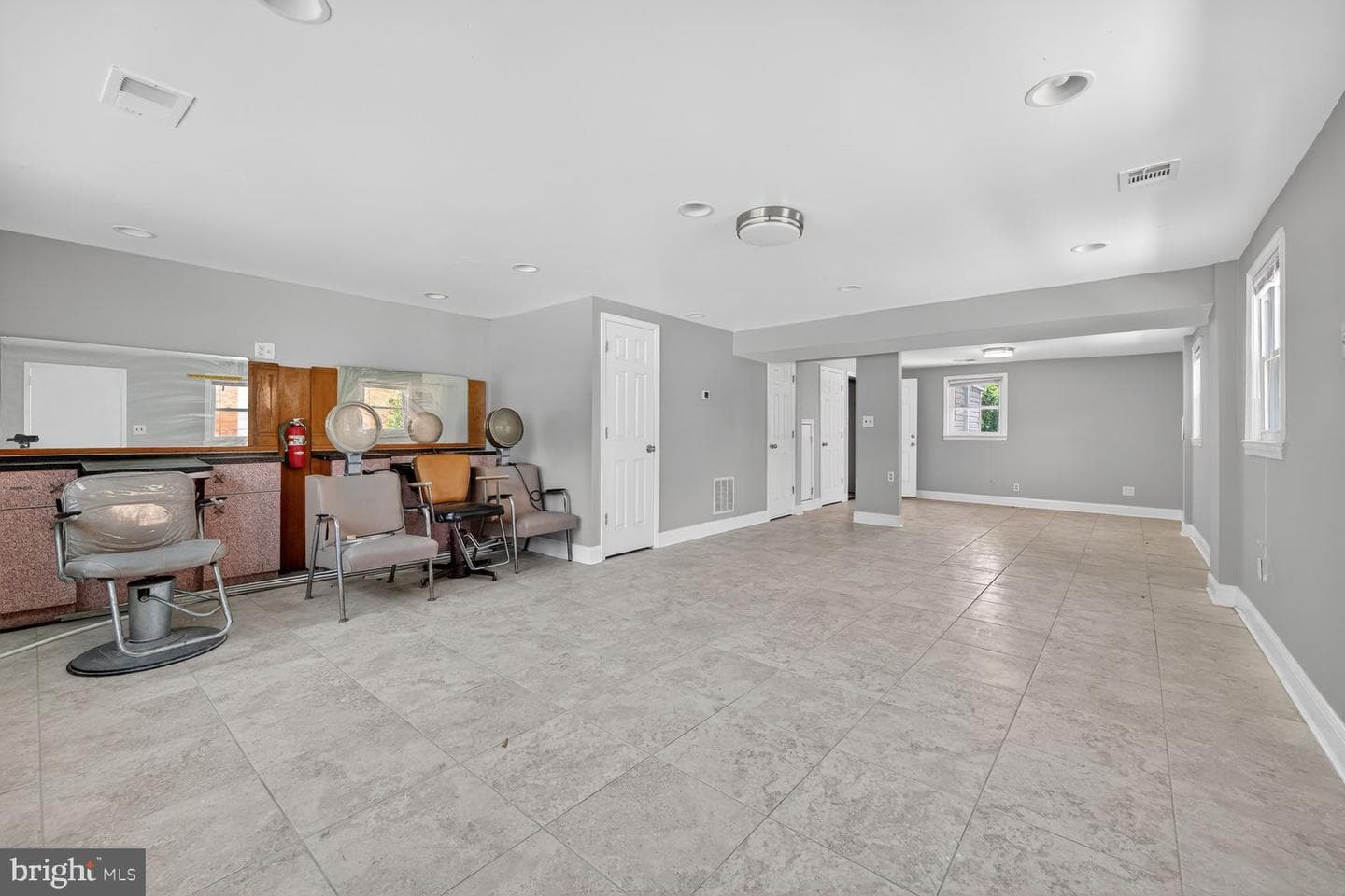 7205 Livingston Road photo 16