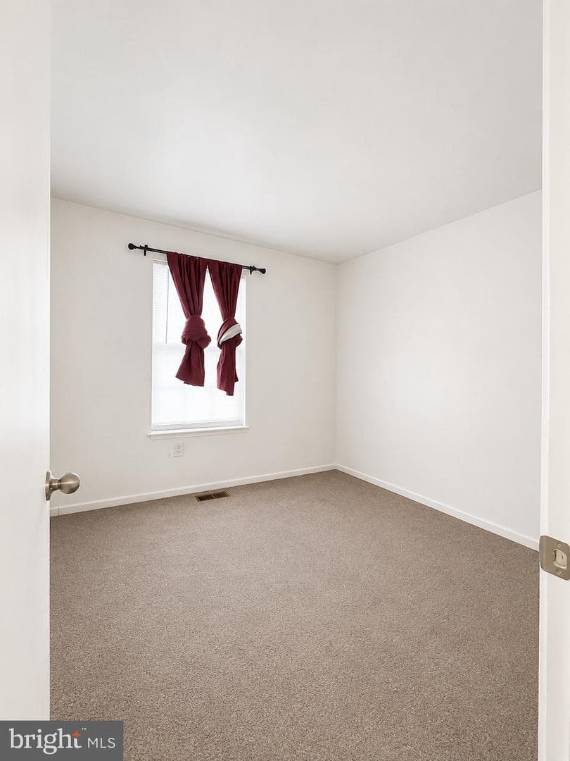 303 Meadow Way photo 10