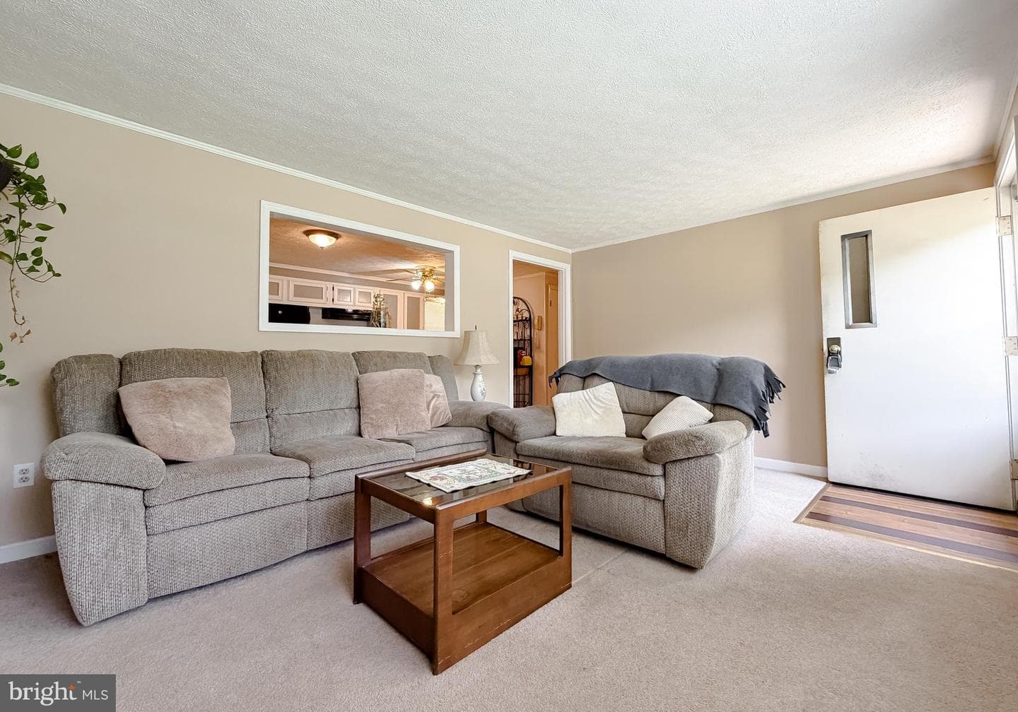708 Eucla Drive photo 5