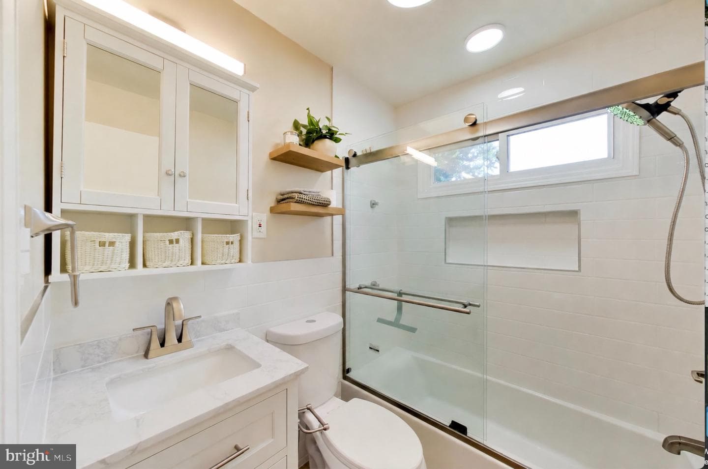5919 Natasha Drive photo 10
