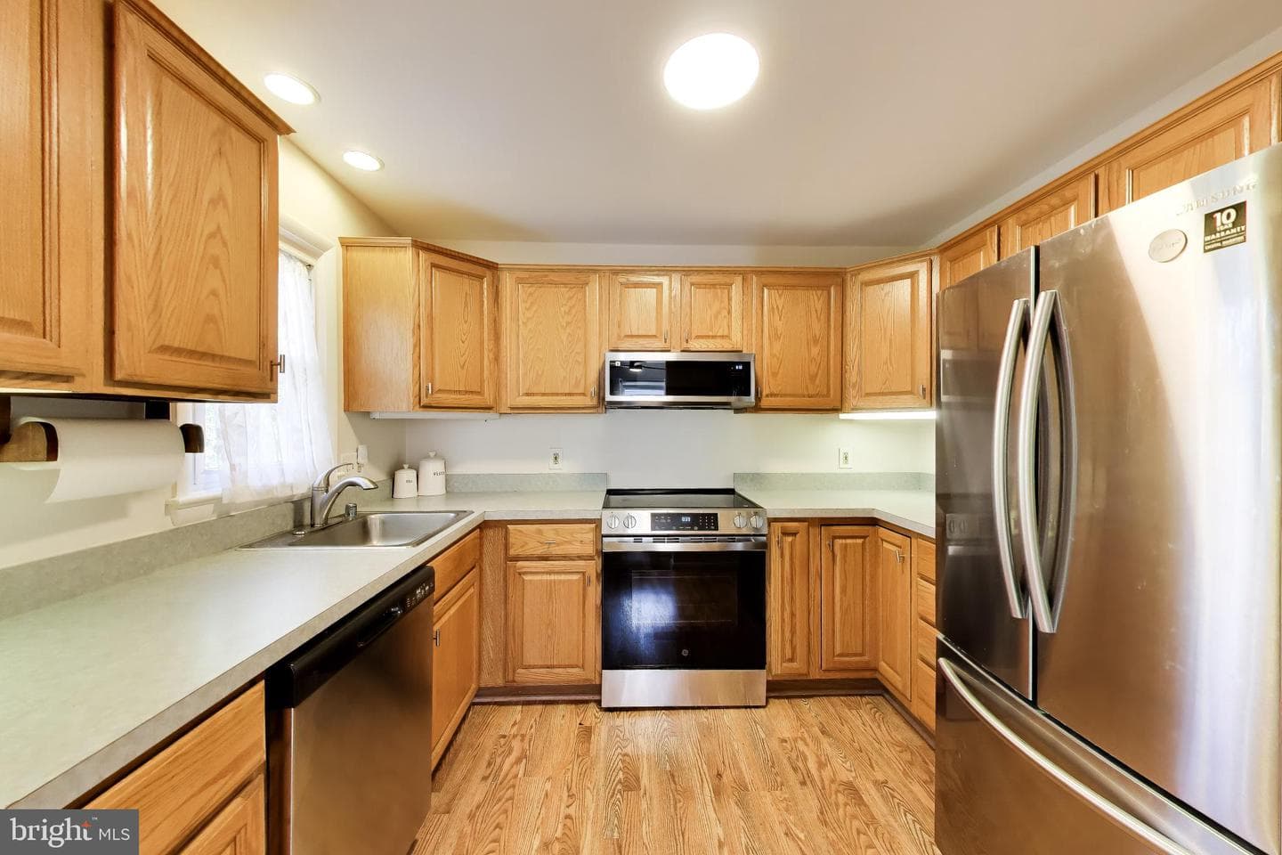 5919 Natasha Drive photo 6