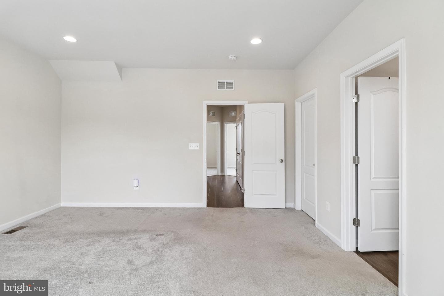 7720 Presidential Parkway photo 40
