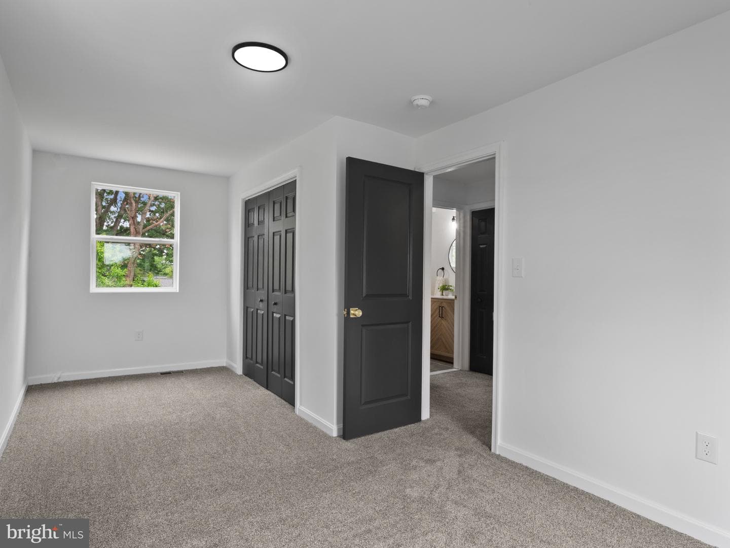 2811 Lakehurst Avenue photo 13