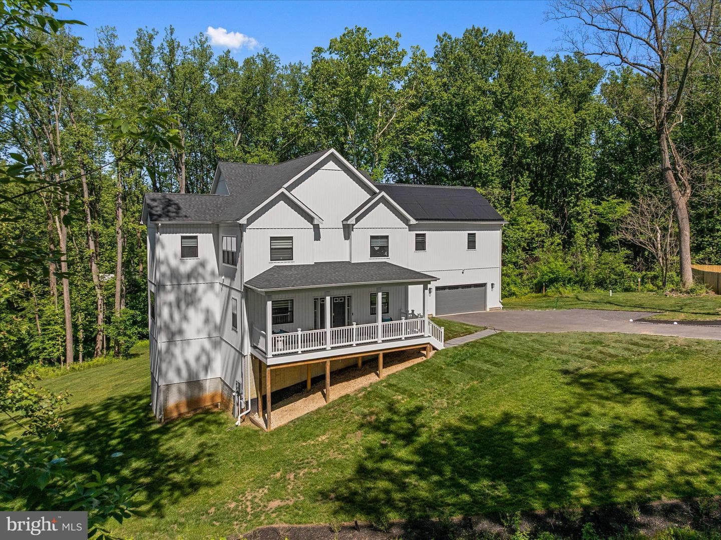 16608 Sylvan Drive photo 4