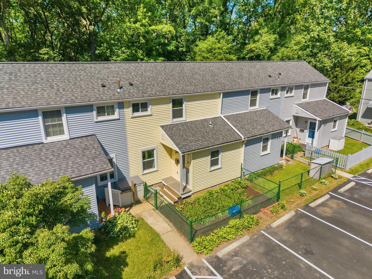 15 Laurel Hill Road photo 3