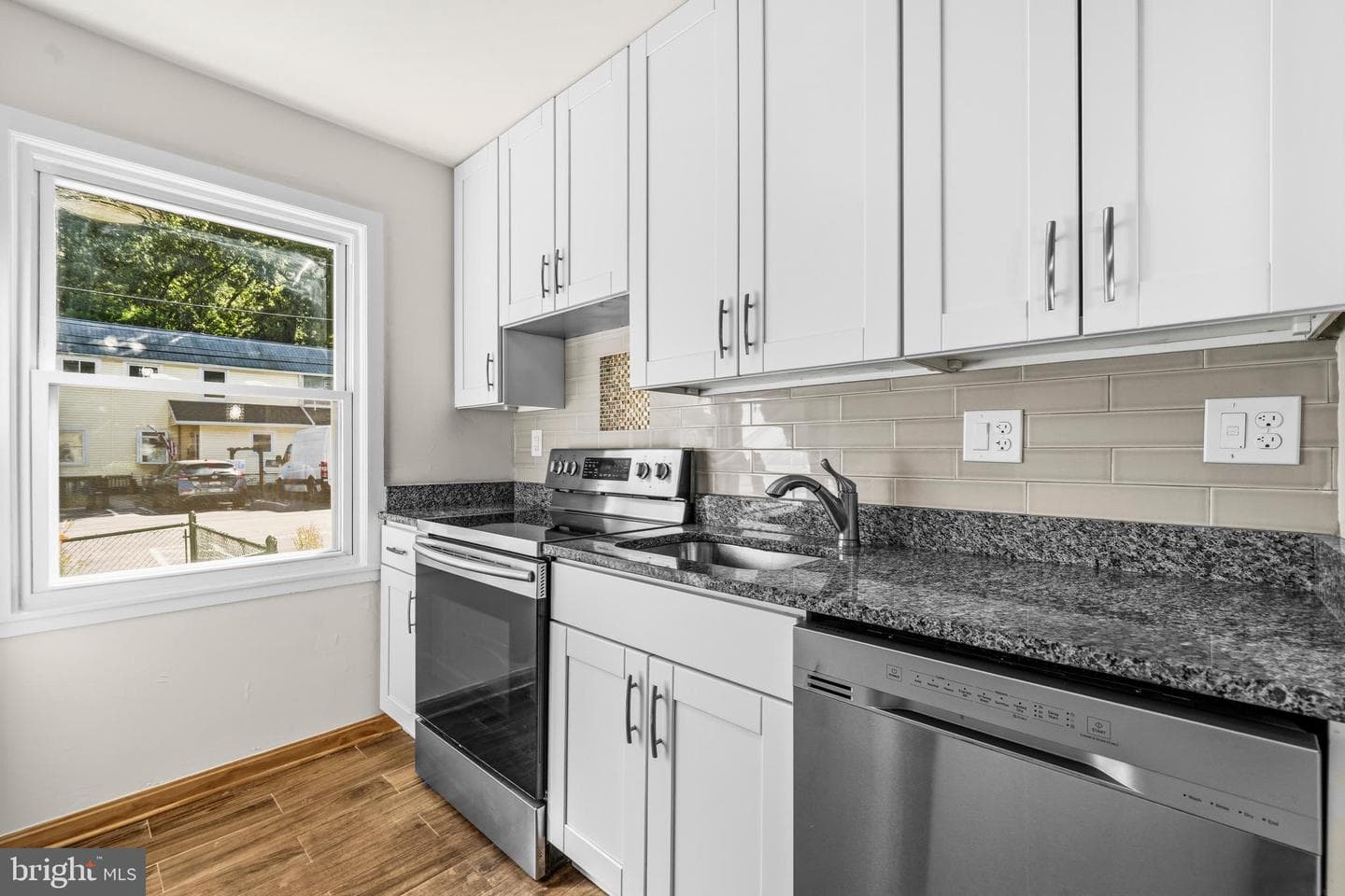 15 Laurel Hill Road photo 6