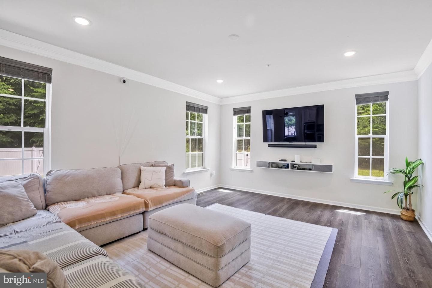 16414 Tortola Drive photo 4