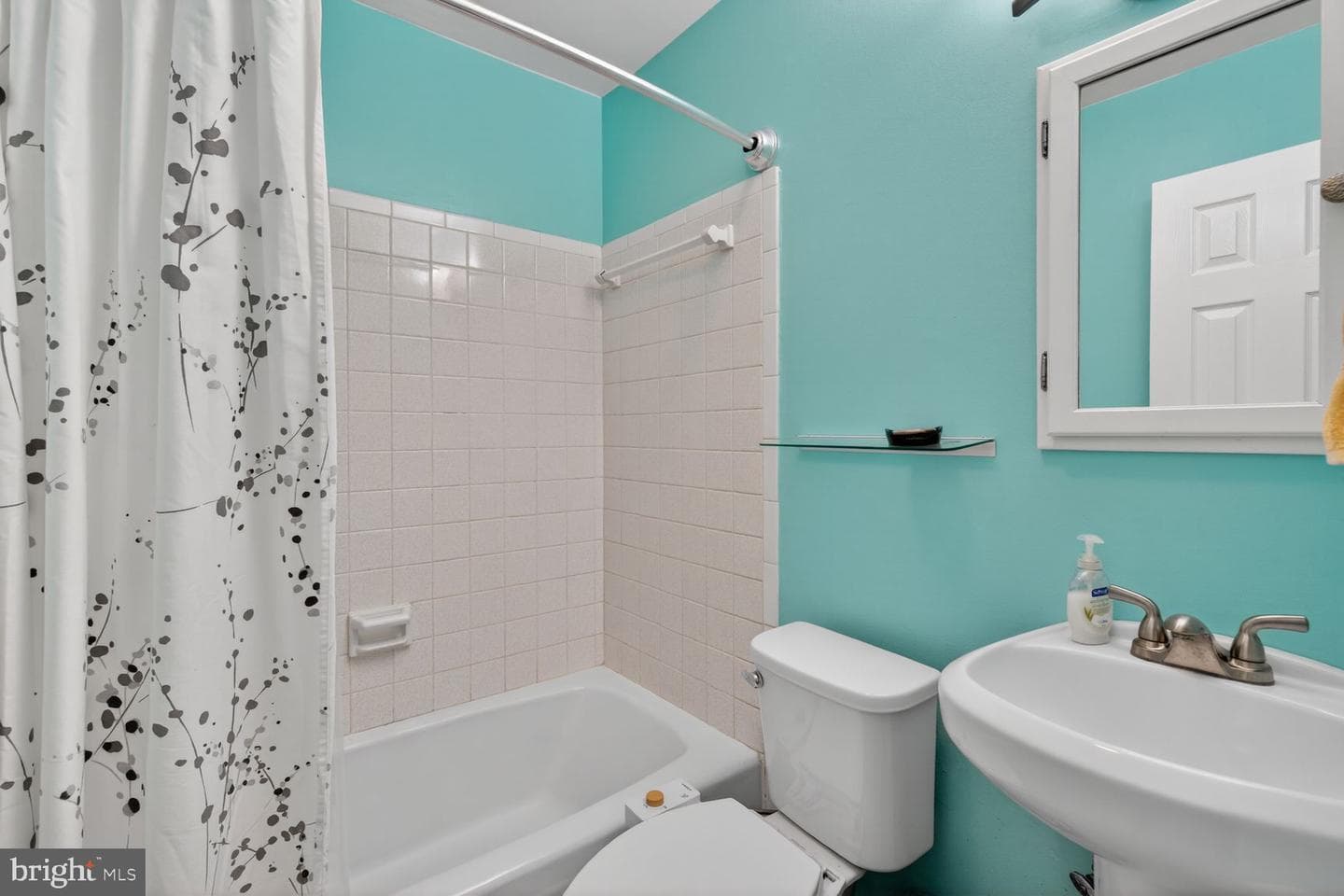 2422 Parkway photo 19