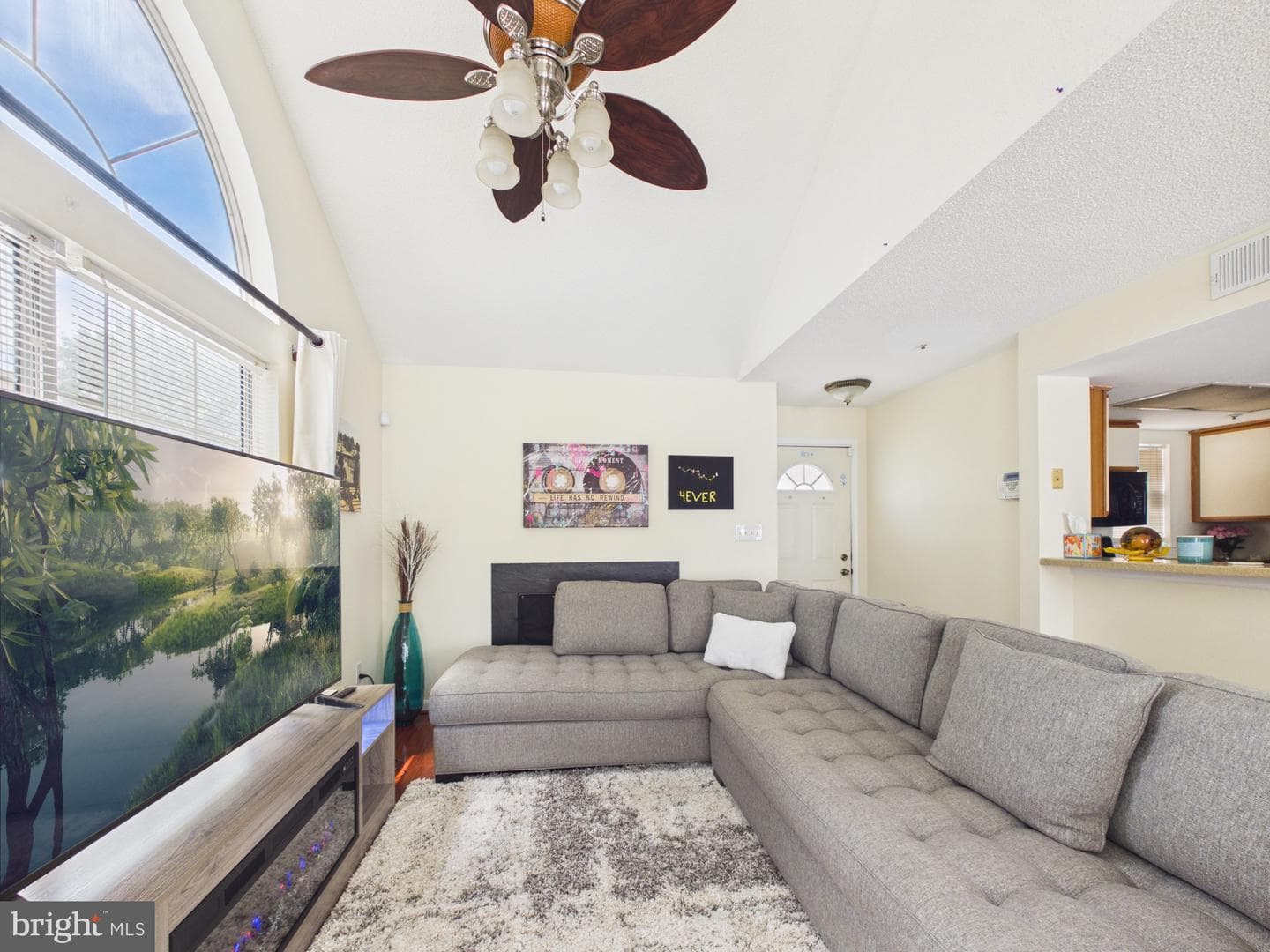 15819 Easthaven Court #210 photo 5