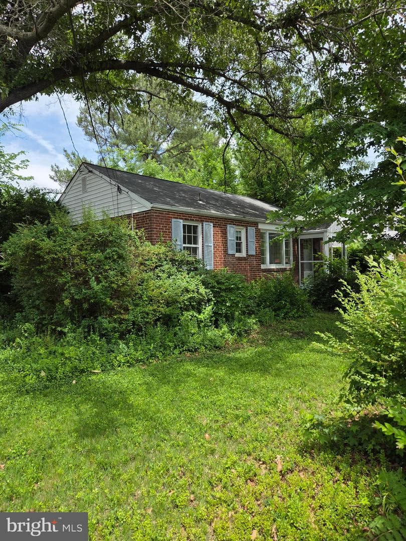 5118 Lackawanna Street photo 3