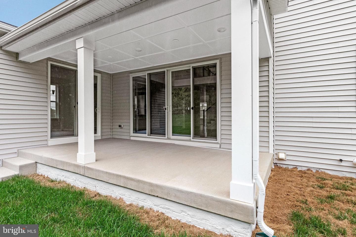 2024 Saint James Road photo 55