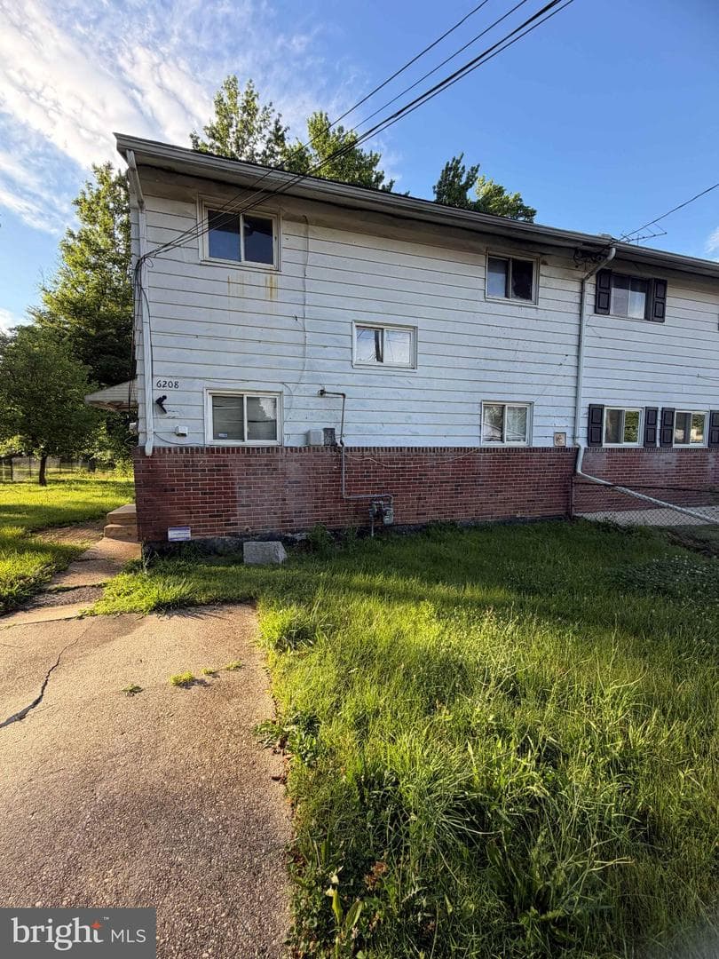 6208 Seat Pleasant Drive photo 3