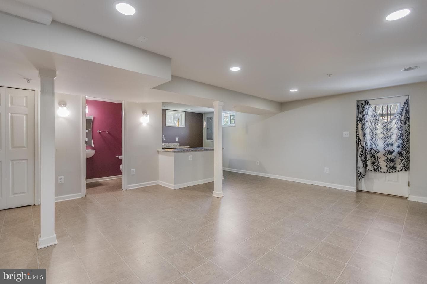 1114 Hybrid Avenue photo 25