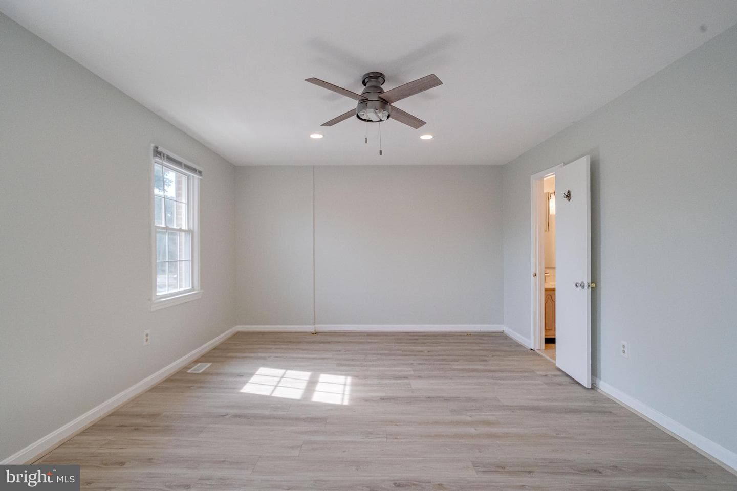 5943 Surratts Village Drive photo 27