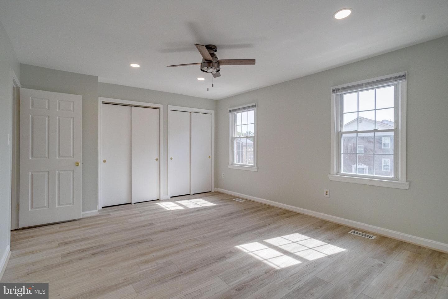 5943 Surratts Village Drive photo 32