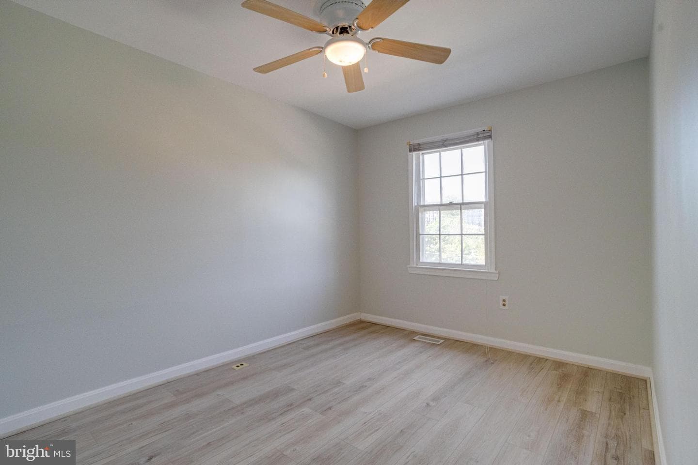 5943 Surratts Village Drive photo 33