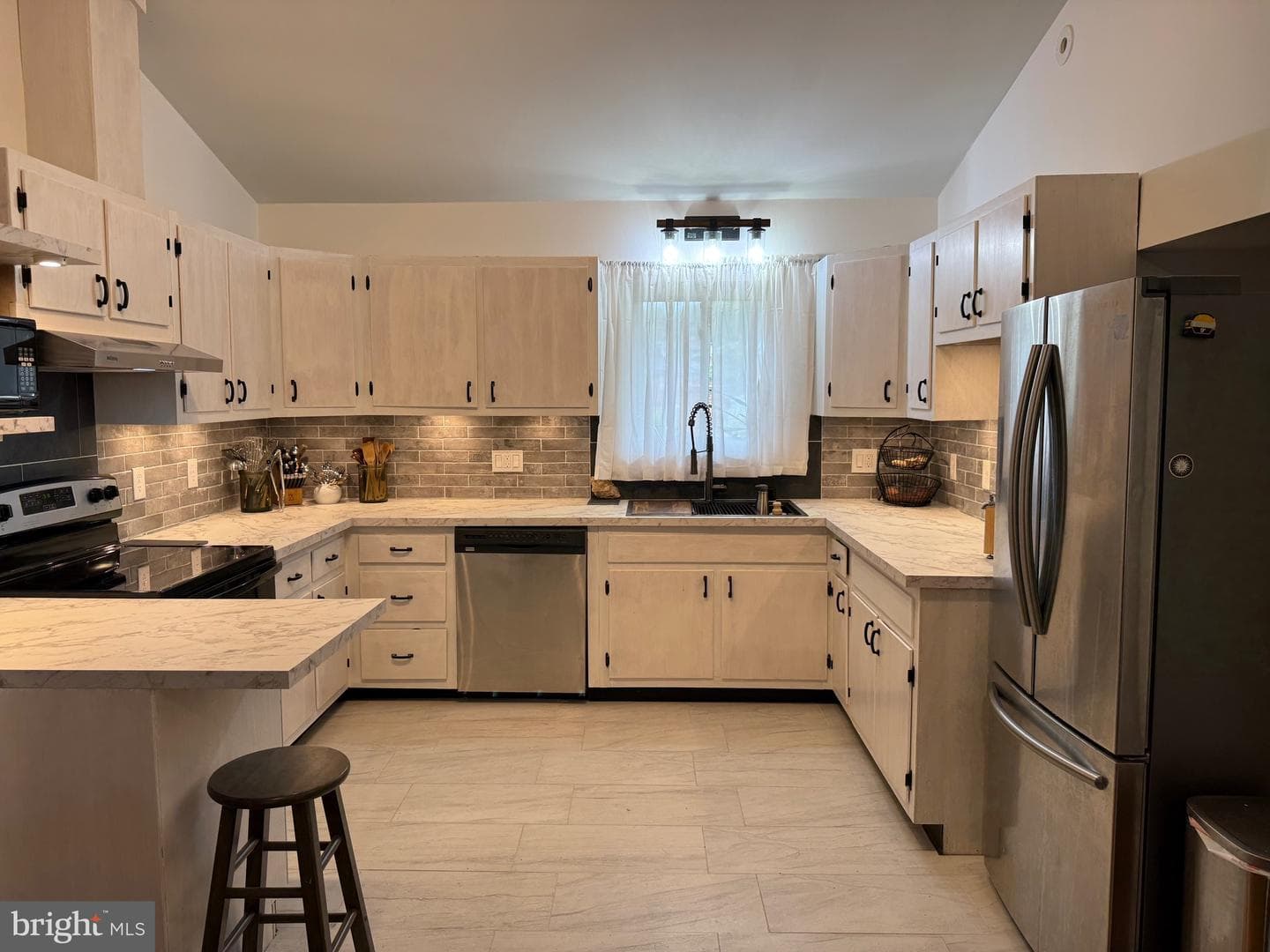 1811 Clayton Drive photo 23