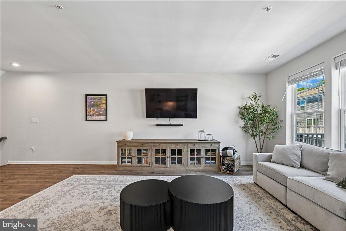 10518 Jim Lovell Lane photo 7