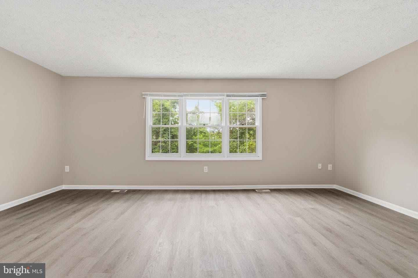 2034 N Anvil Lane photo 12