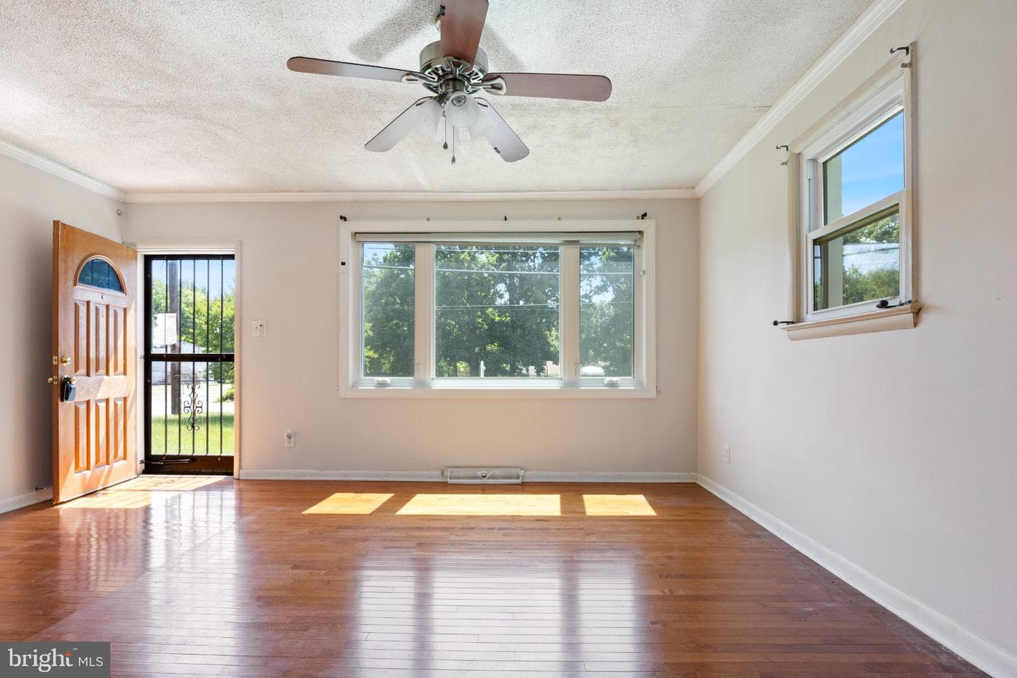2514 Ritchie Road photo 3