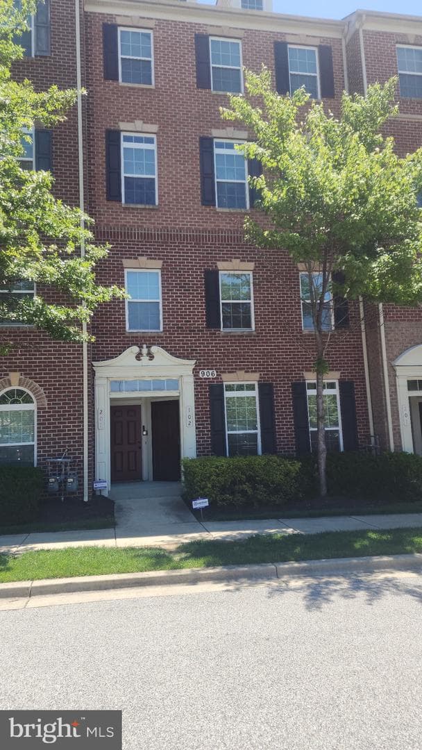 906 Hall Station Drive #202, Bowie
