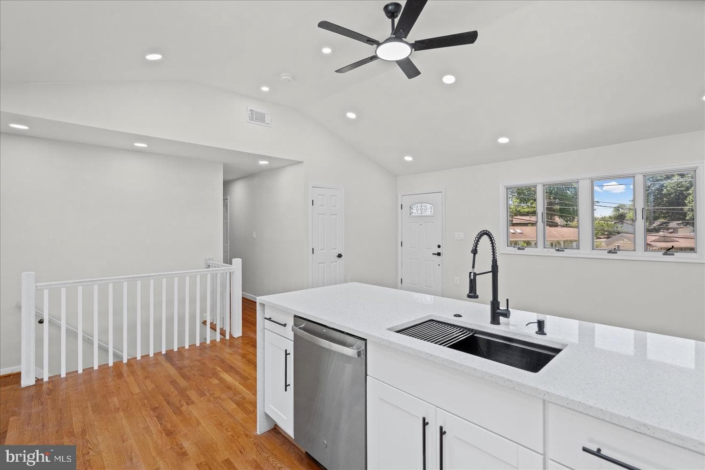 7001 Bishop Drive photo 16