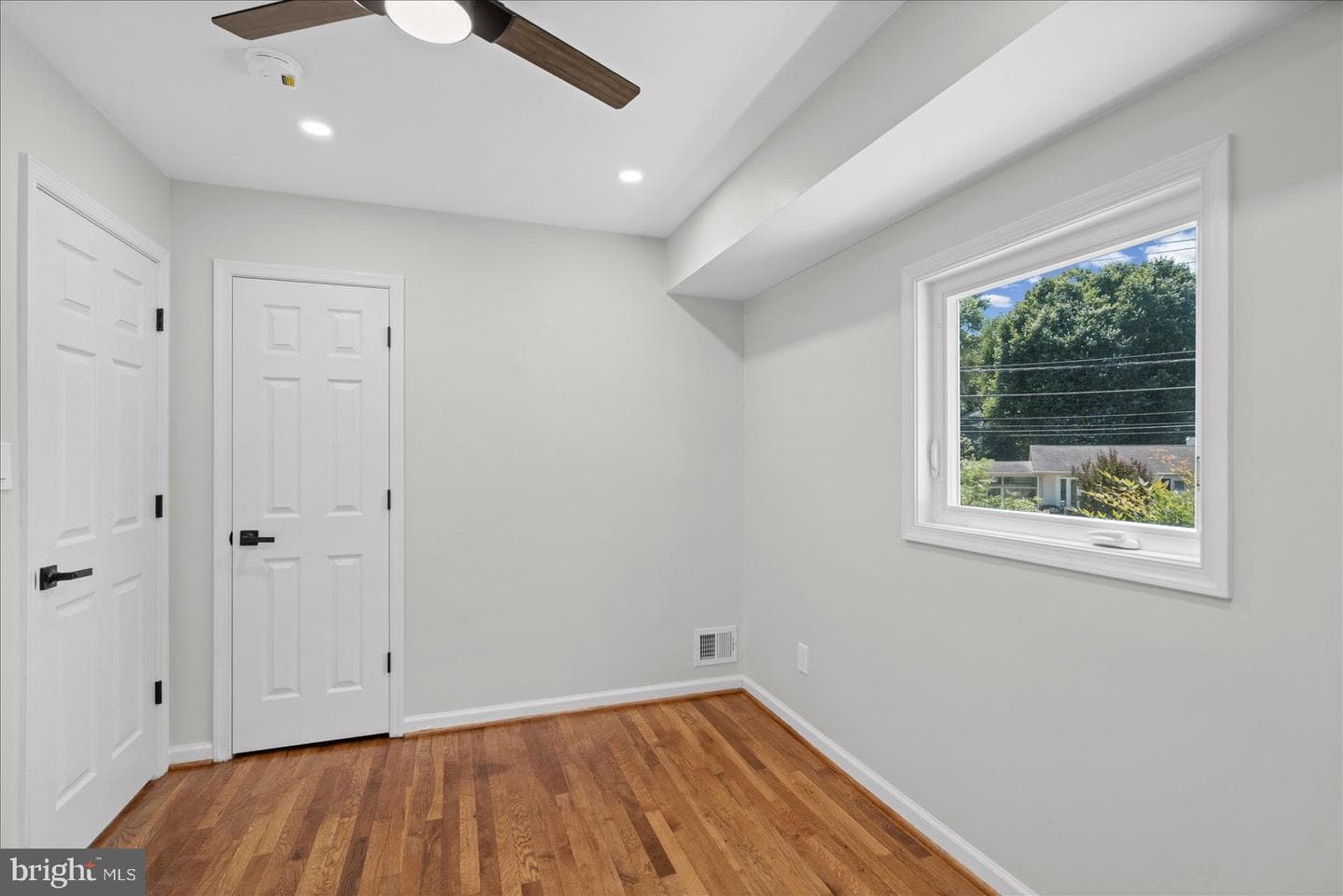 7001 Bishop Drive photo 20