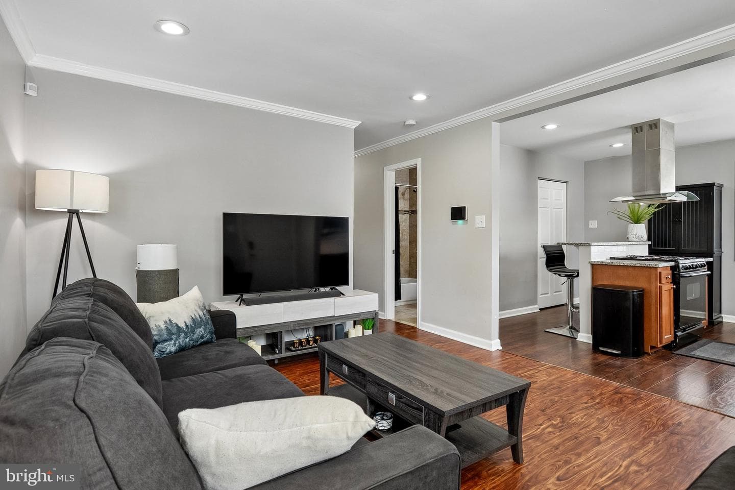 819 Clovis Avenue photo 3