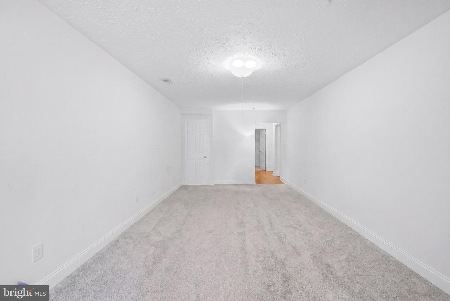4702 Tecumseh Street photo 40