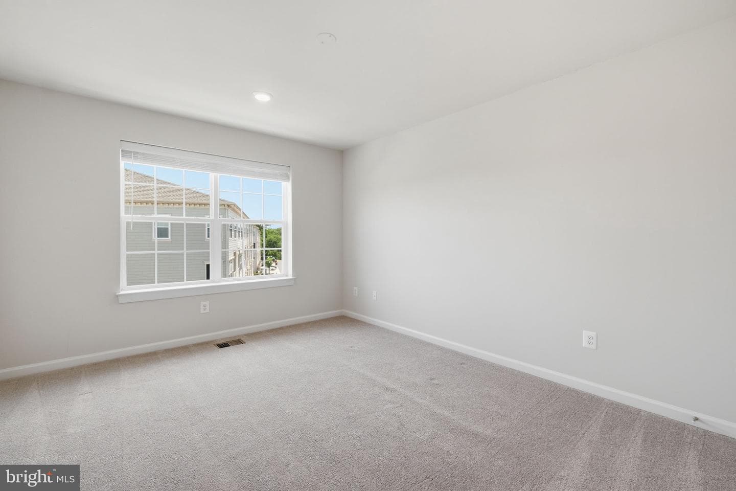 5604 Lanteen Street photo 20
