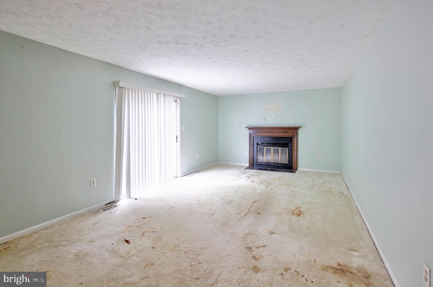 10711 Featherstone Drive photo 9