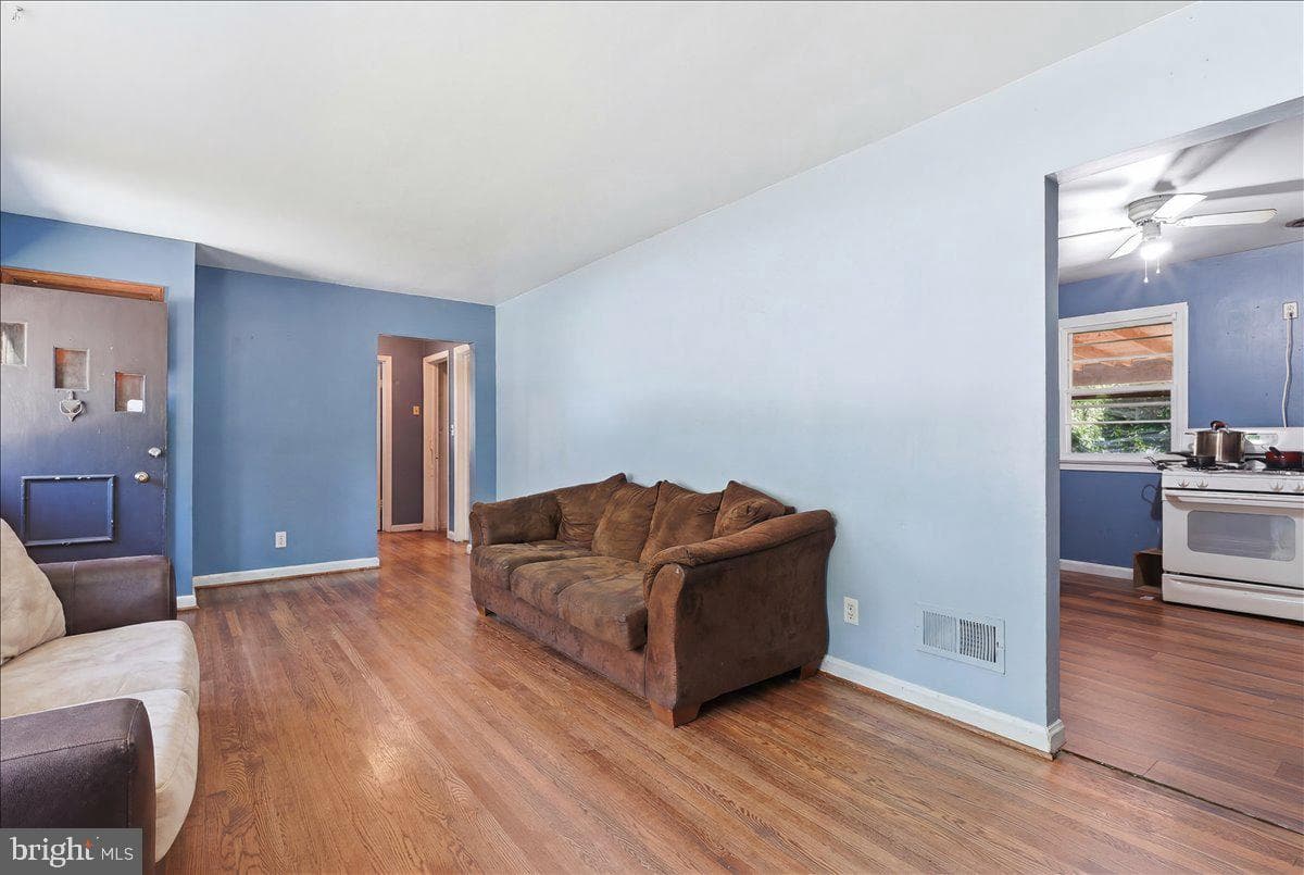 5919 Chris Mar Avenue photo 13
